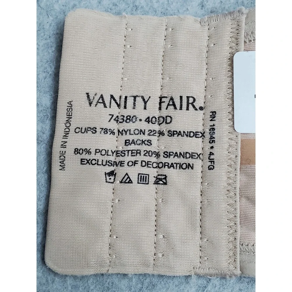 Vanity Fair ***no bra